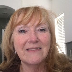 Meet your Posher, Valorie